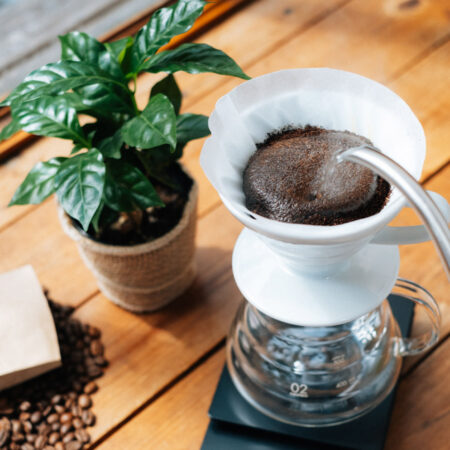 Hario V60-02 Keramik weiß